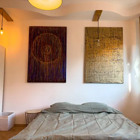 Retreat Universitate Apartamento Bucarest