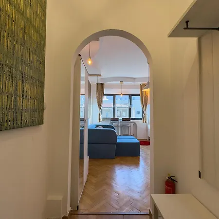 Retreat Universitate Bucarest