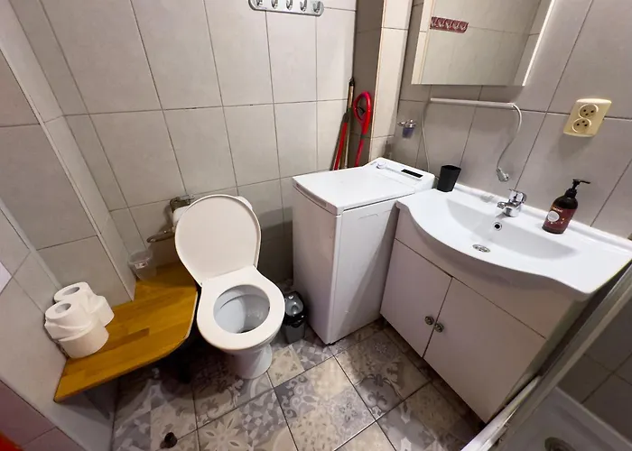 Retreat Universitate Апартаменти