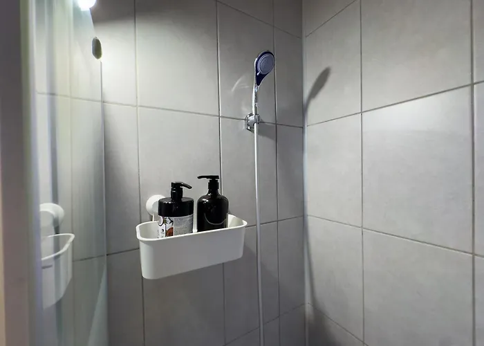 Retreat Universitate Бухарест