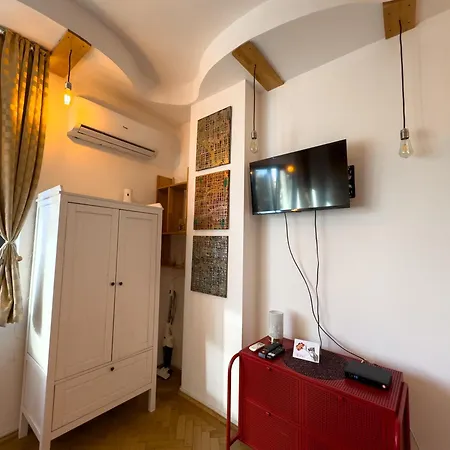 Retreat Universitate Bükreş