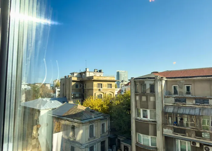 Retreat Universitate * Bucureşti