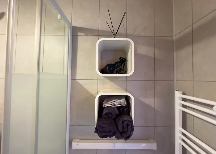 Retreat Universitate Apartament